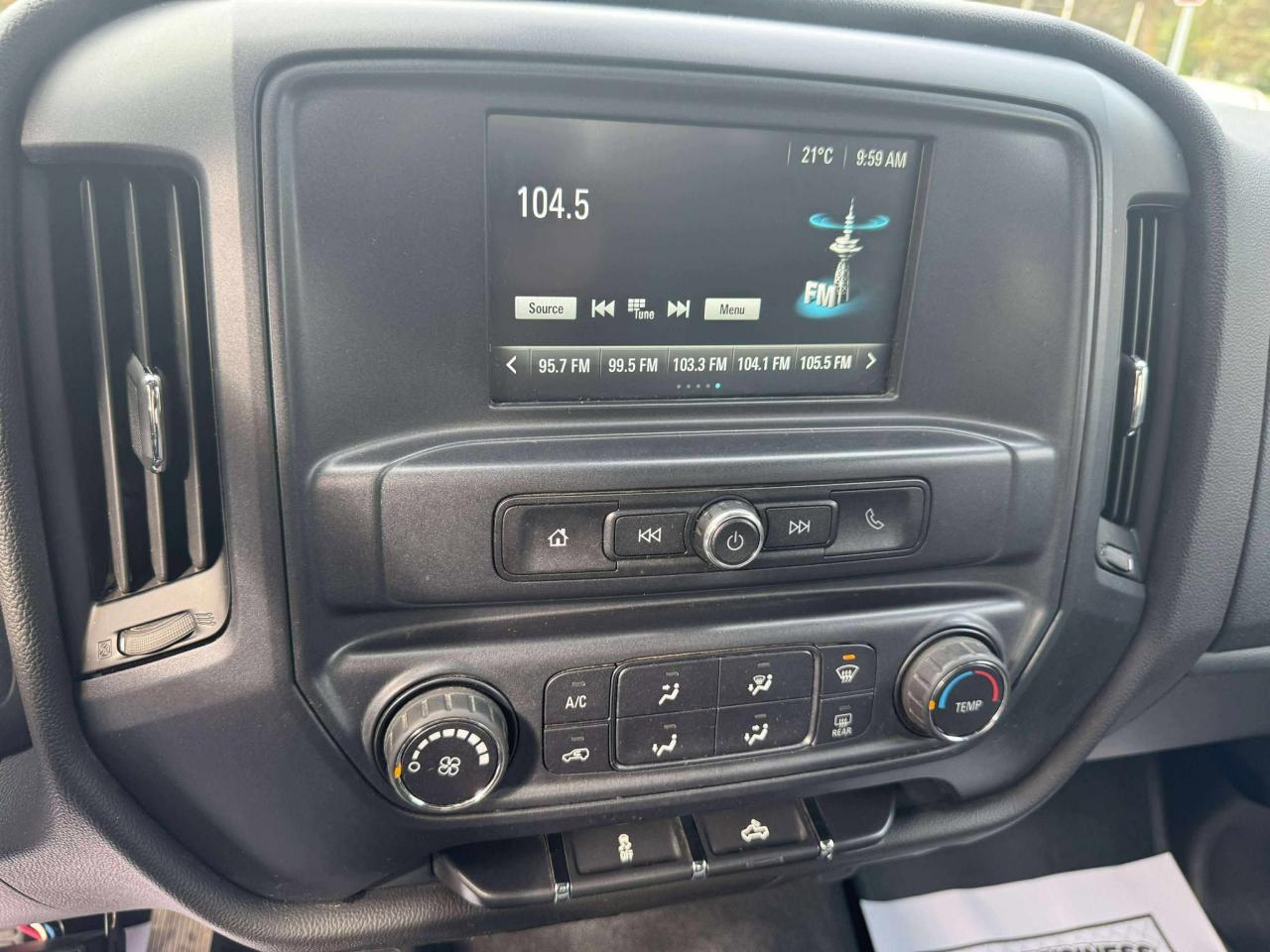 2019 Chevrolet Silverado 1500 4WD Double Cab Custom - Photo #9