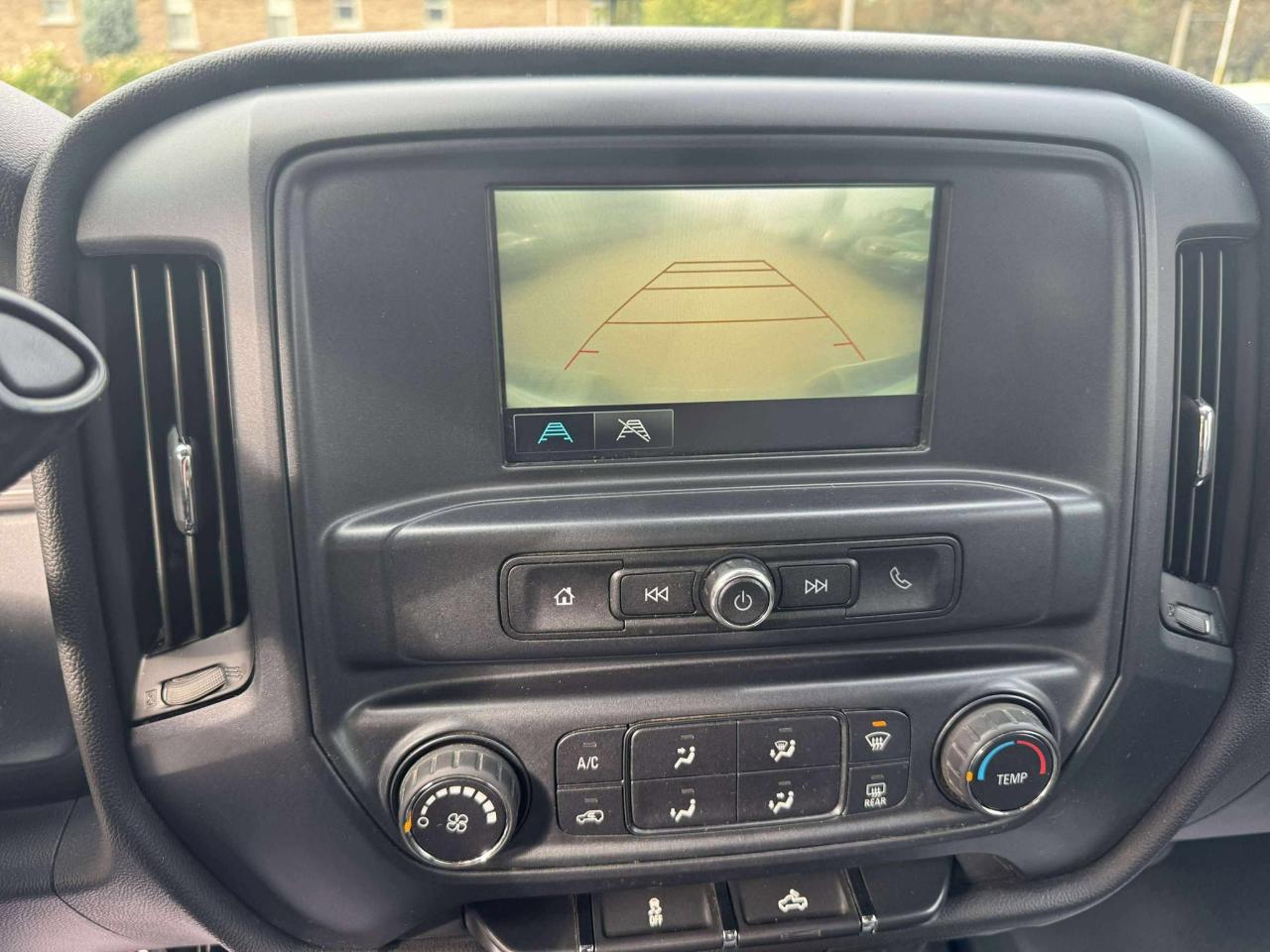 2019 Chevrolet Silverado 1500 4WD Double Cab Custom - Photo #10