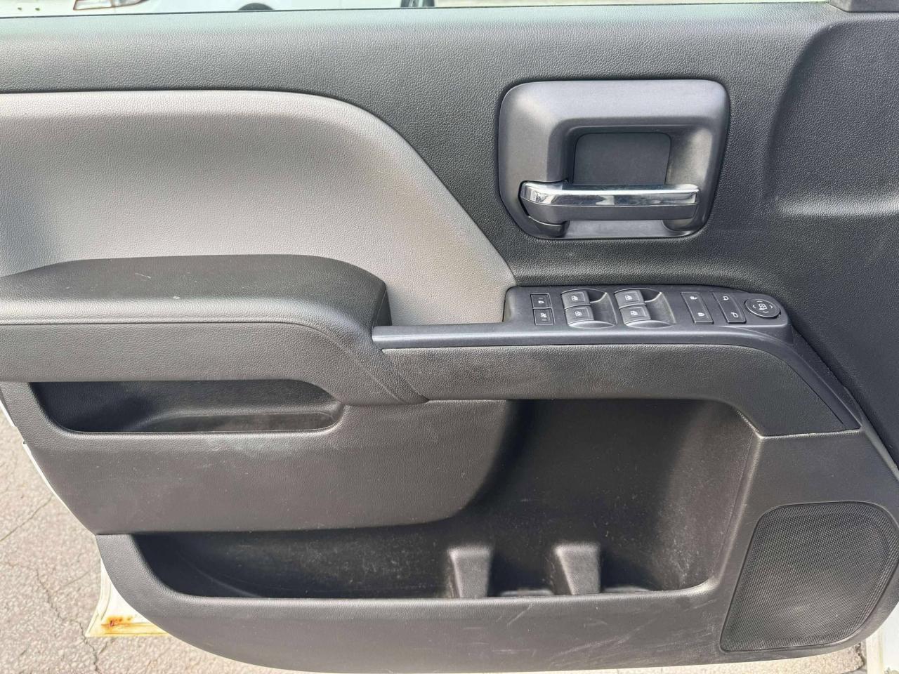 2019 Chevrolet Silverado 1500 4WD Double Cab Custom - Photo #18