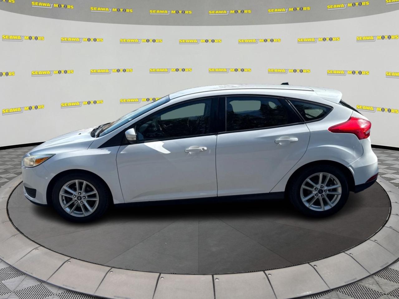 2015 Ford Focus SE - Photo #6