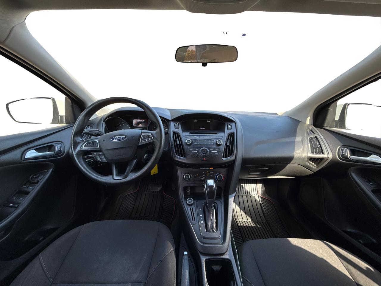 2015 Ford Focus SE - Photo #12