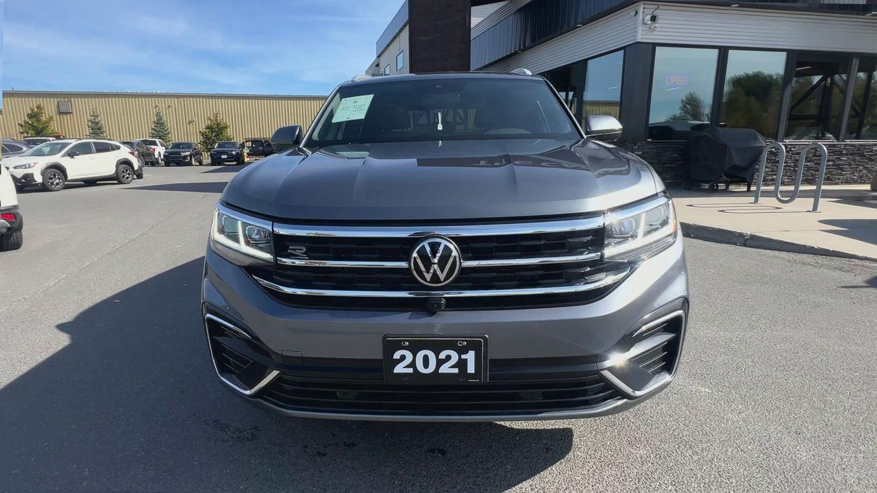 2021 Volkswagen Atlas Cross Sport 2.0 TSI Execline AWD, MOONROOF, LEATHER SEATS, SIRIUS XM, NAV, POWER LIFTGATE, BACK UP CAM!! Photo2