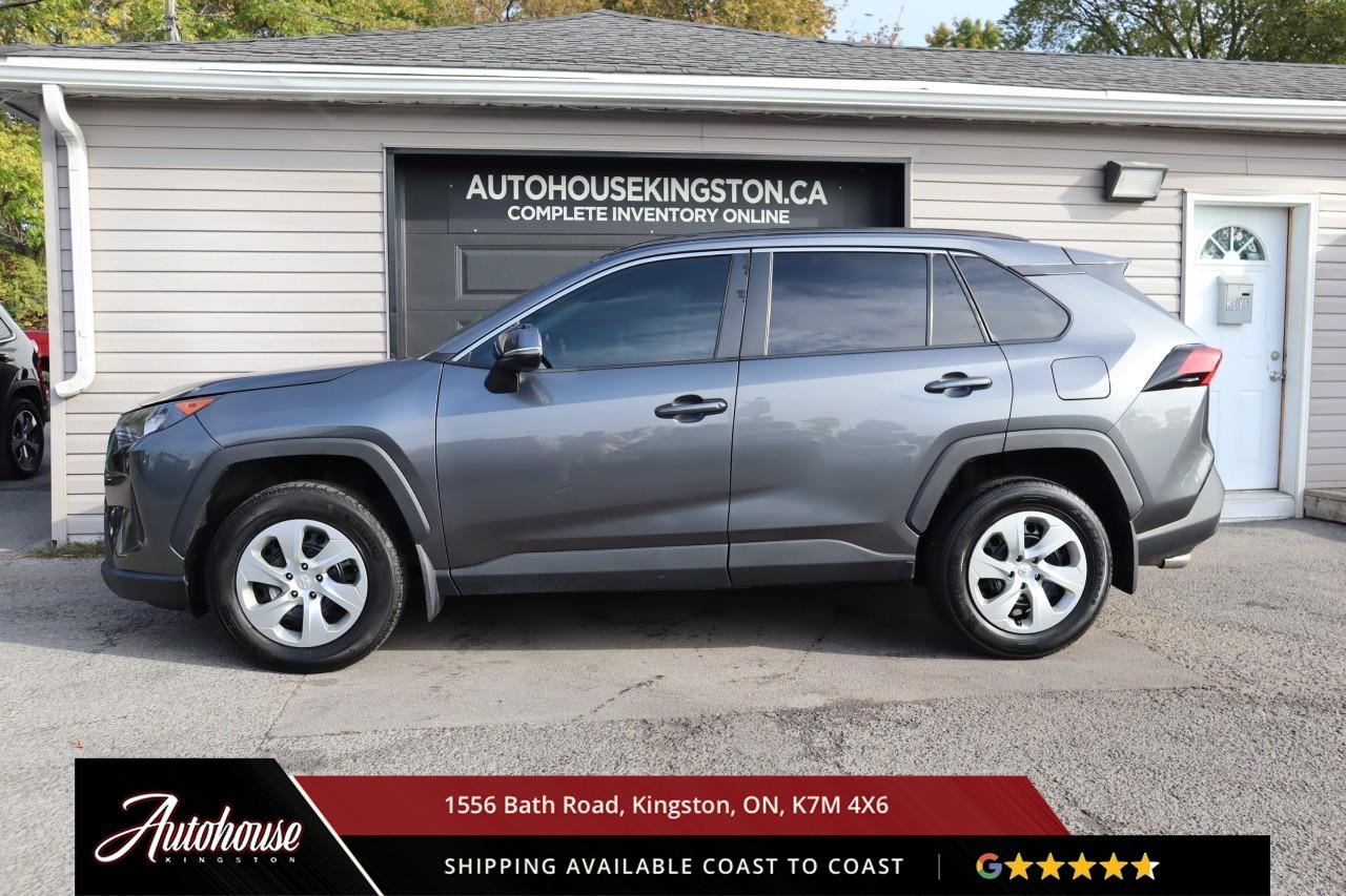 2021 Toyota RAV4 LE REARVIEW CAM - AWD Photo