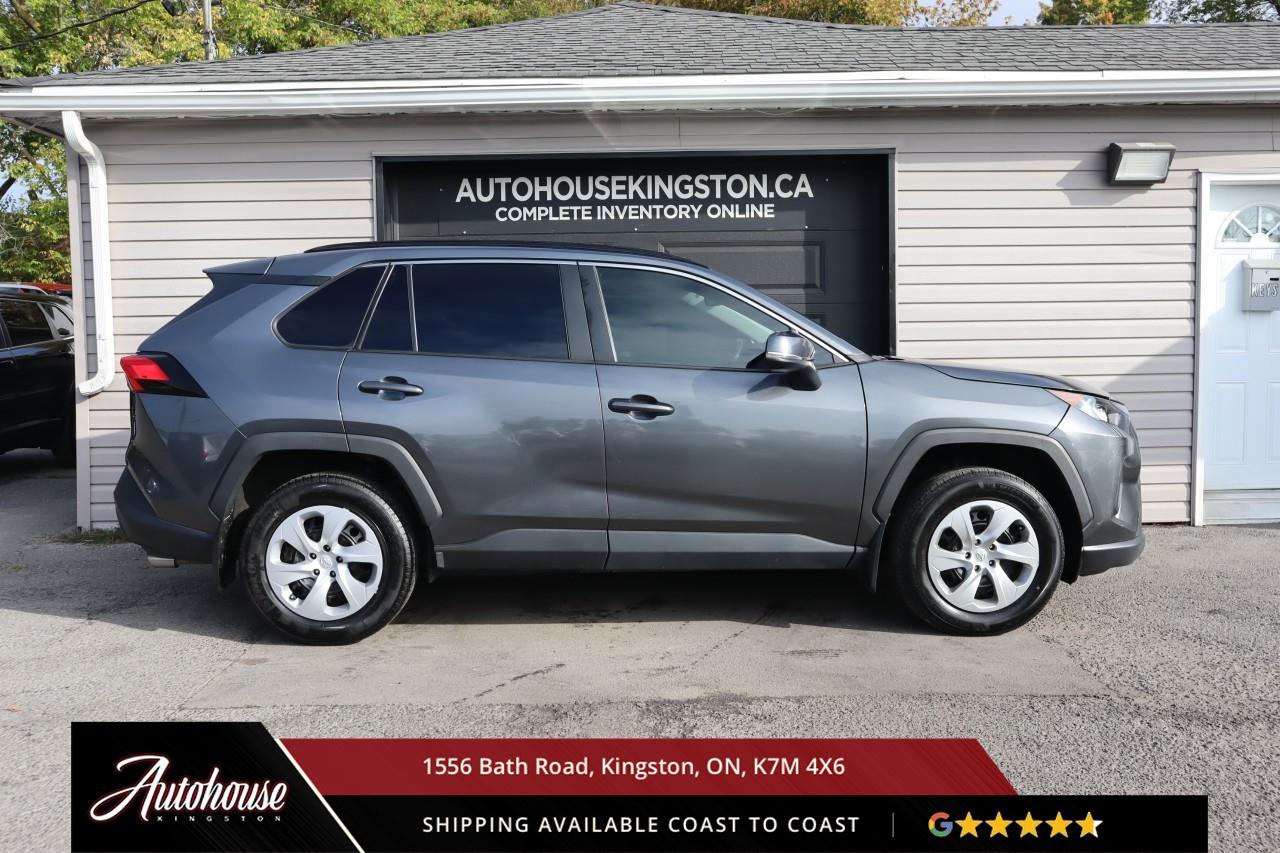 2021 Toyota RAV4 LE REARVIEW CAM - AWD Photo