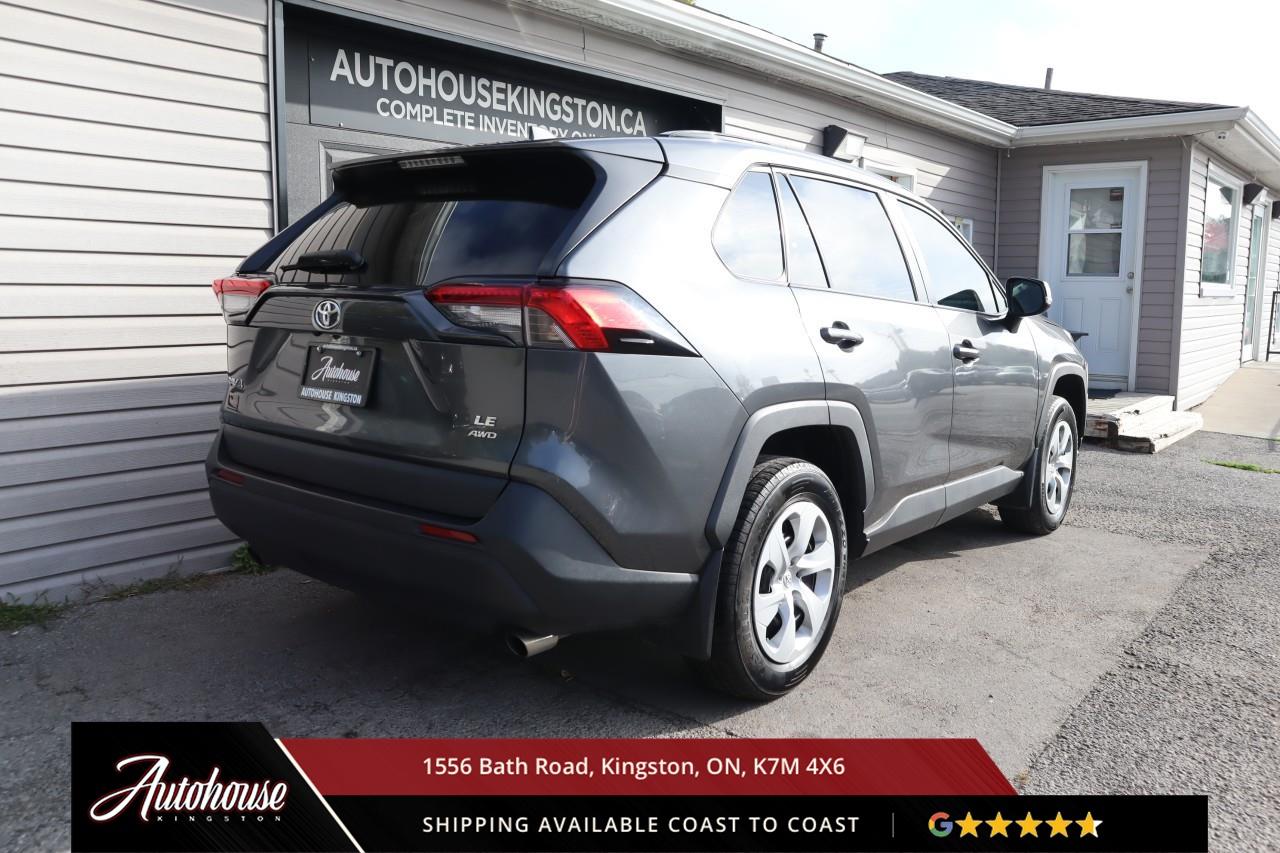 2021 Toyota RAV4 LE REARVIEW CAM - AWD Photo