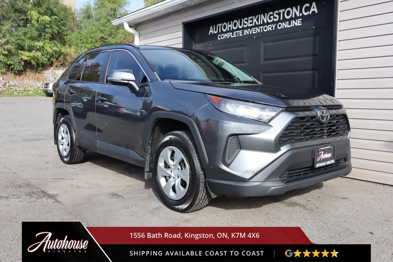 2021 Toyota RAV4 LE REARVIEW CAM - AWD Photo
