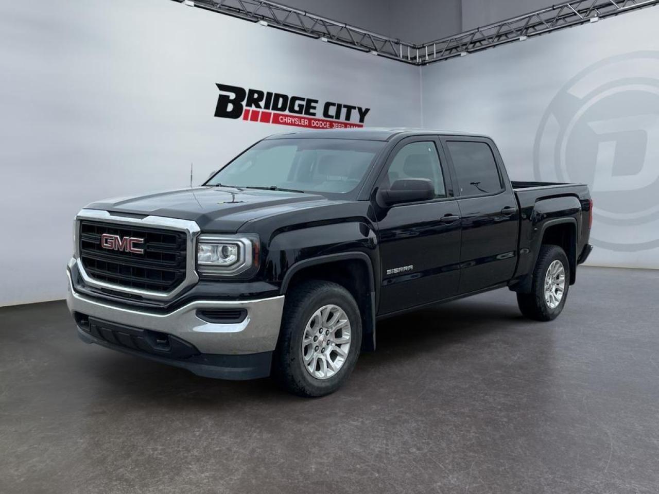 Used 2018 GMC Sierra 1500 5.3L V8 - Crew Cab - Bluetooth - Climate Control - Cruise Control - 4x4 for sale in Lethbridge, AB
