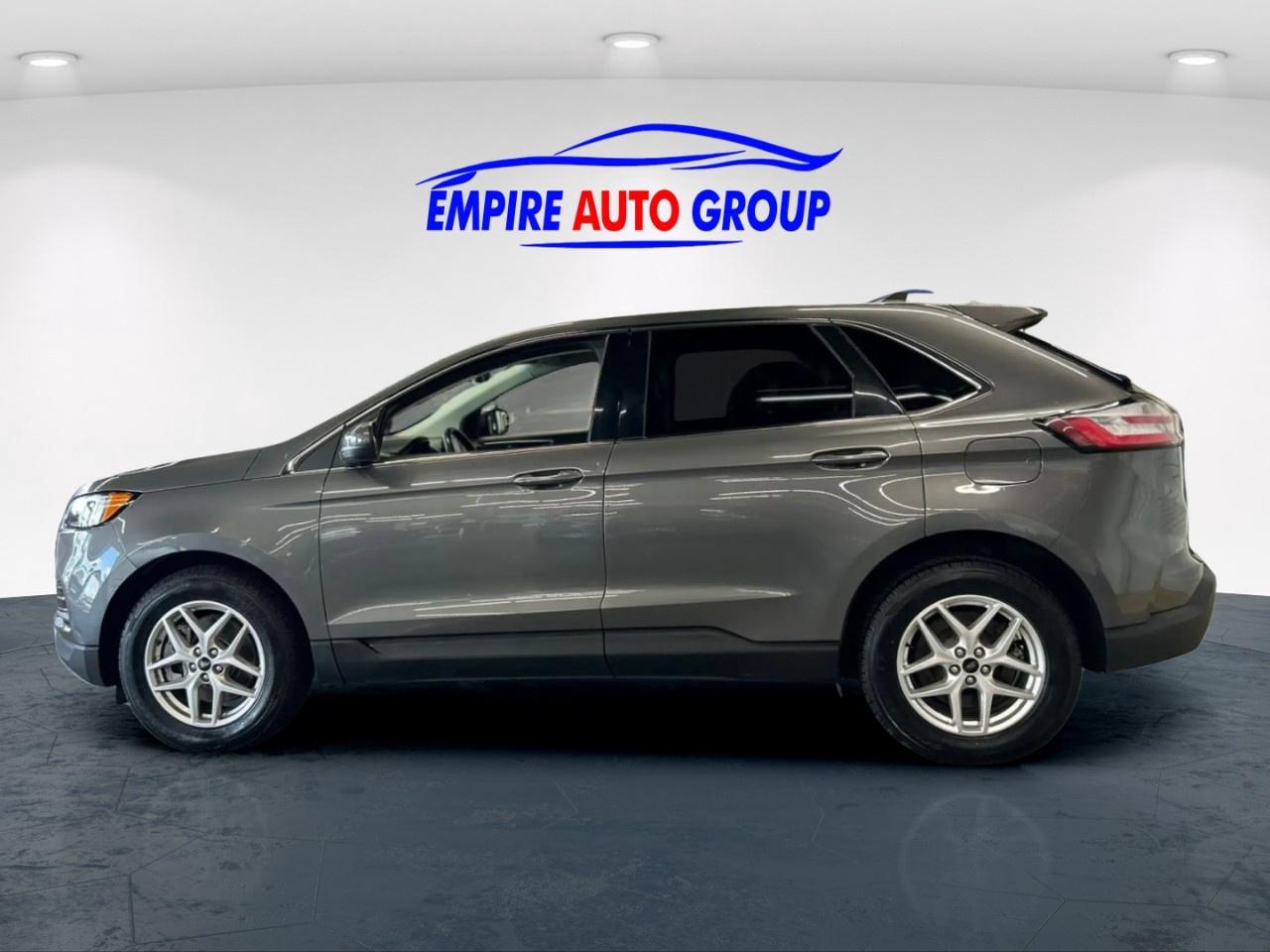 2023 Ford Edge SEL Photo