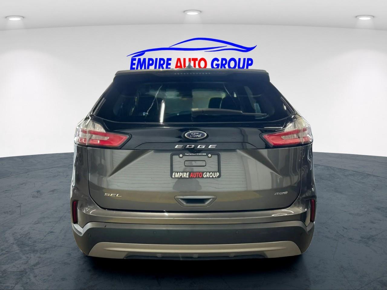 2023 Ford Edge SEL Photo