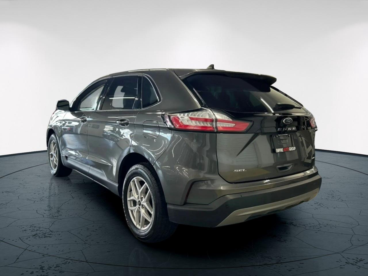 2023 Ford Edge SEL Photo