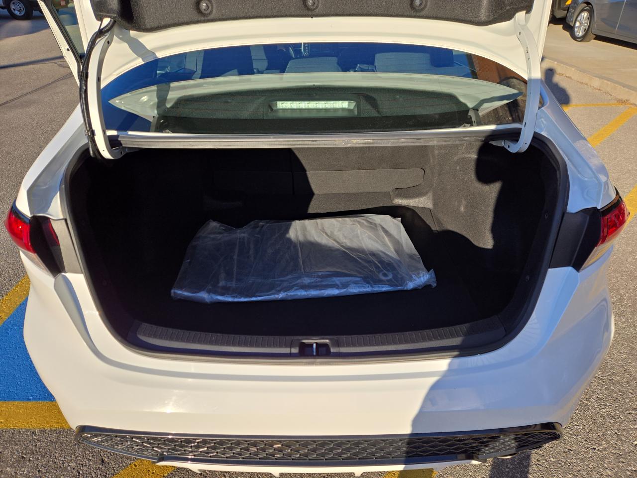 2021 Toyota Corolla SE Photo