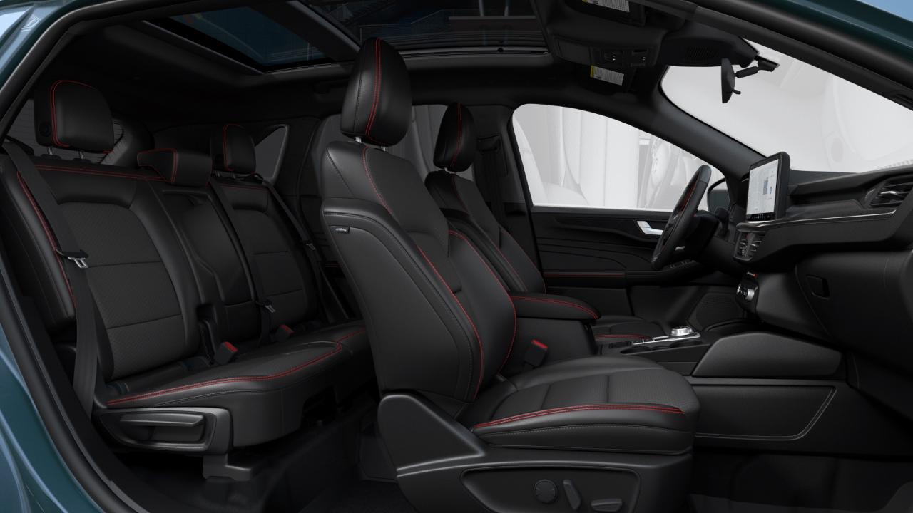 2025 Ford Escape ST-Line Select AWD Photo5