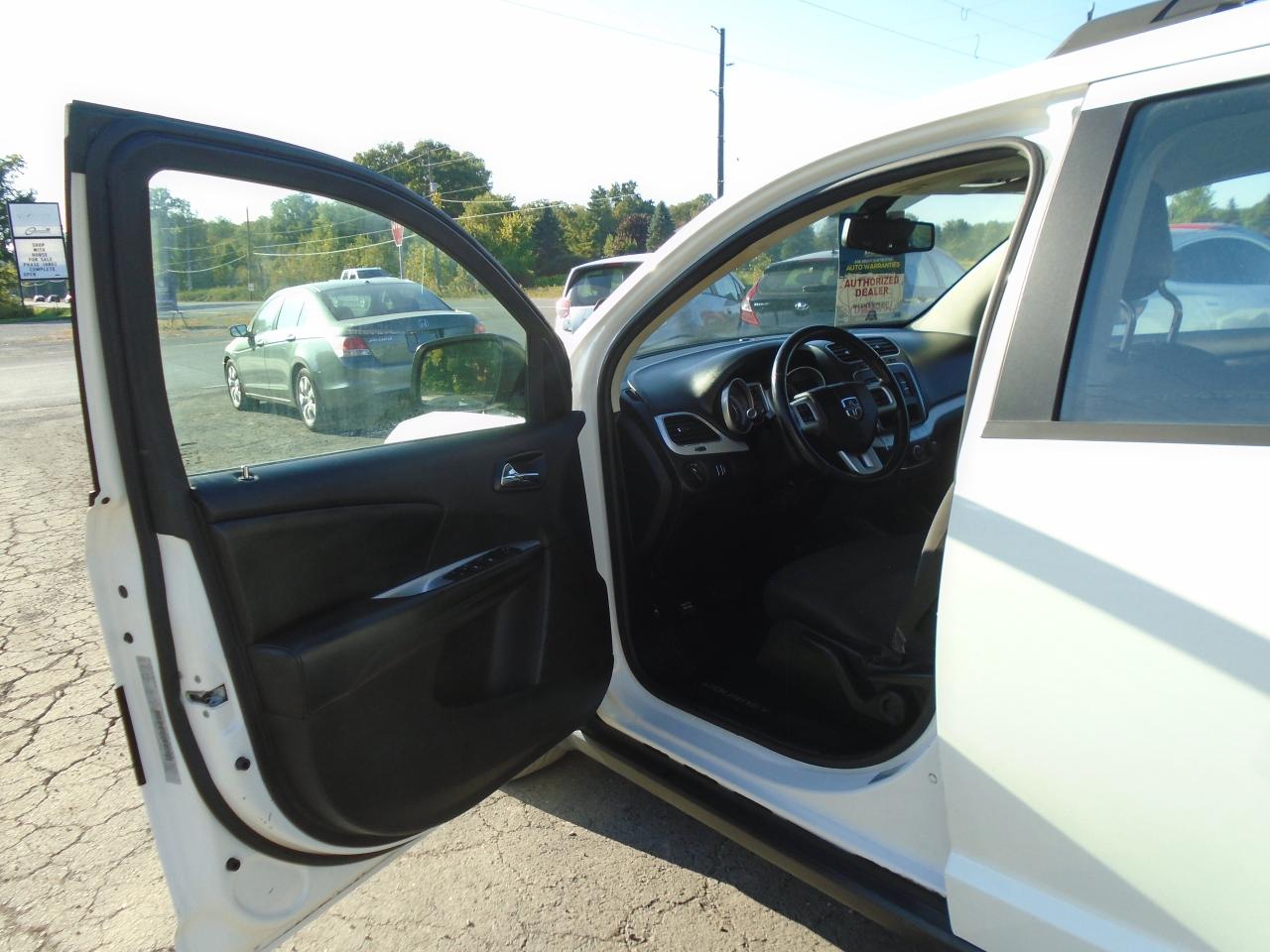 2016 Dodge Journey FWD 4dr Canada Value Pkg - Photo #9