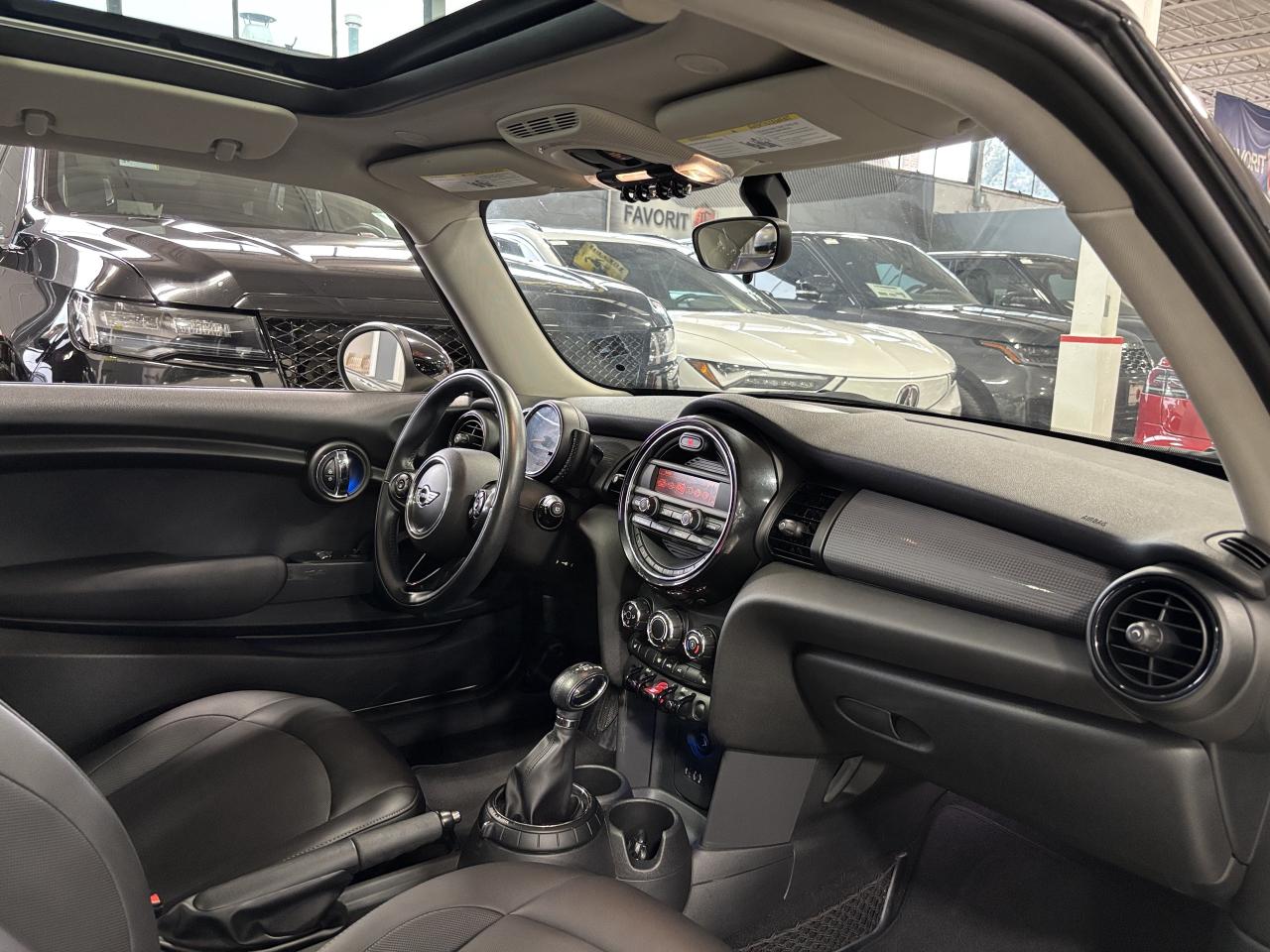 2014 MINI Cooper COUPE|HARDTOP|LEATHER|SUNROOF|AMBIENT|HEATEDSEATS| - Photo #10