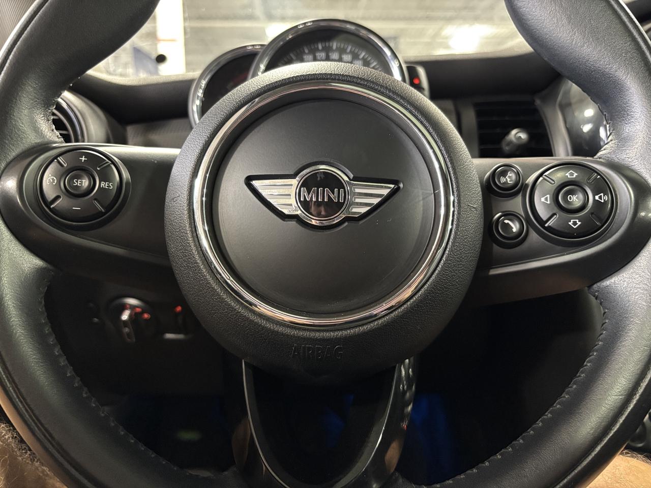 2014 MINI Cooper COUPE|HARDTOP|LEATHER|SUNROOF|AMBIENT|HEATEDSEATS| - Photo #20