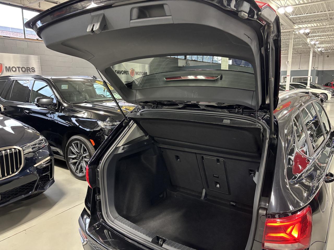 2024 Volkswagen Taos Comfortline|PANOROOF|LEATHER|CARPLAY|BACKUPCAM|+++ - Photo #6