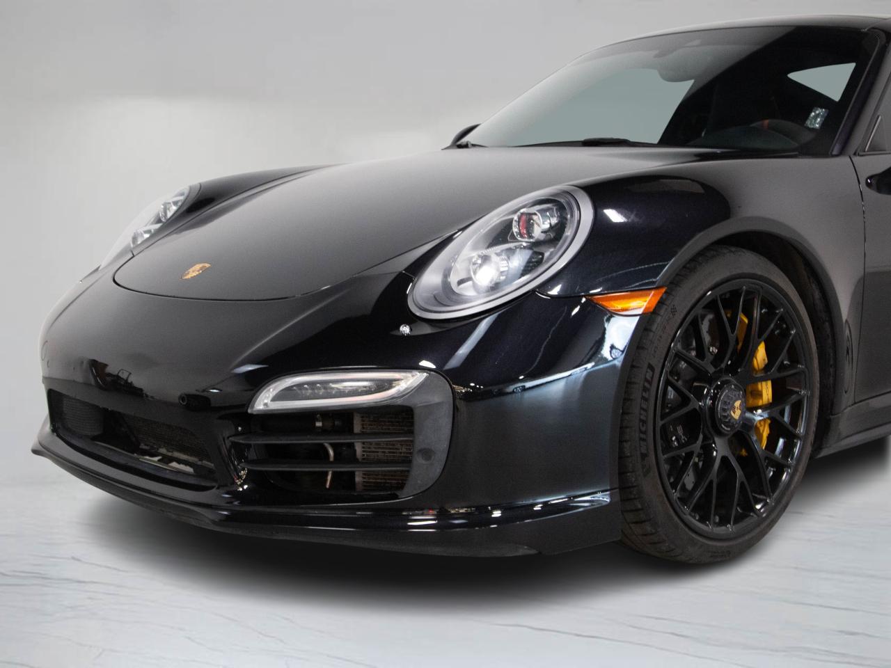 2014 Porsche 911 COUPE | TURBO S | 20"RIM | SUNROOF | NAV Photo