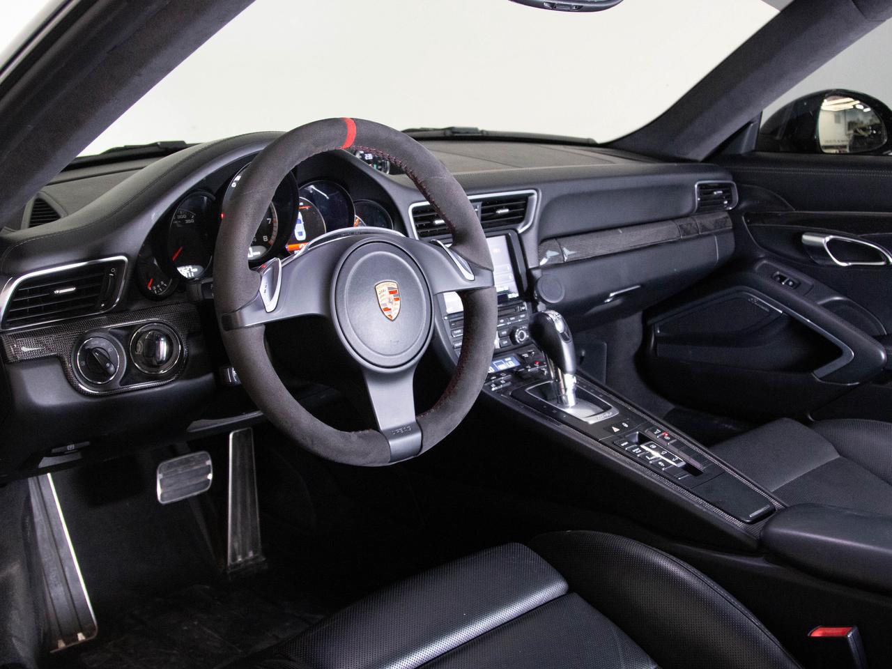 2014 Porsche 911 COUPE | TURBO S | 20"RIM | SUNROOF | NAV Photo