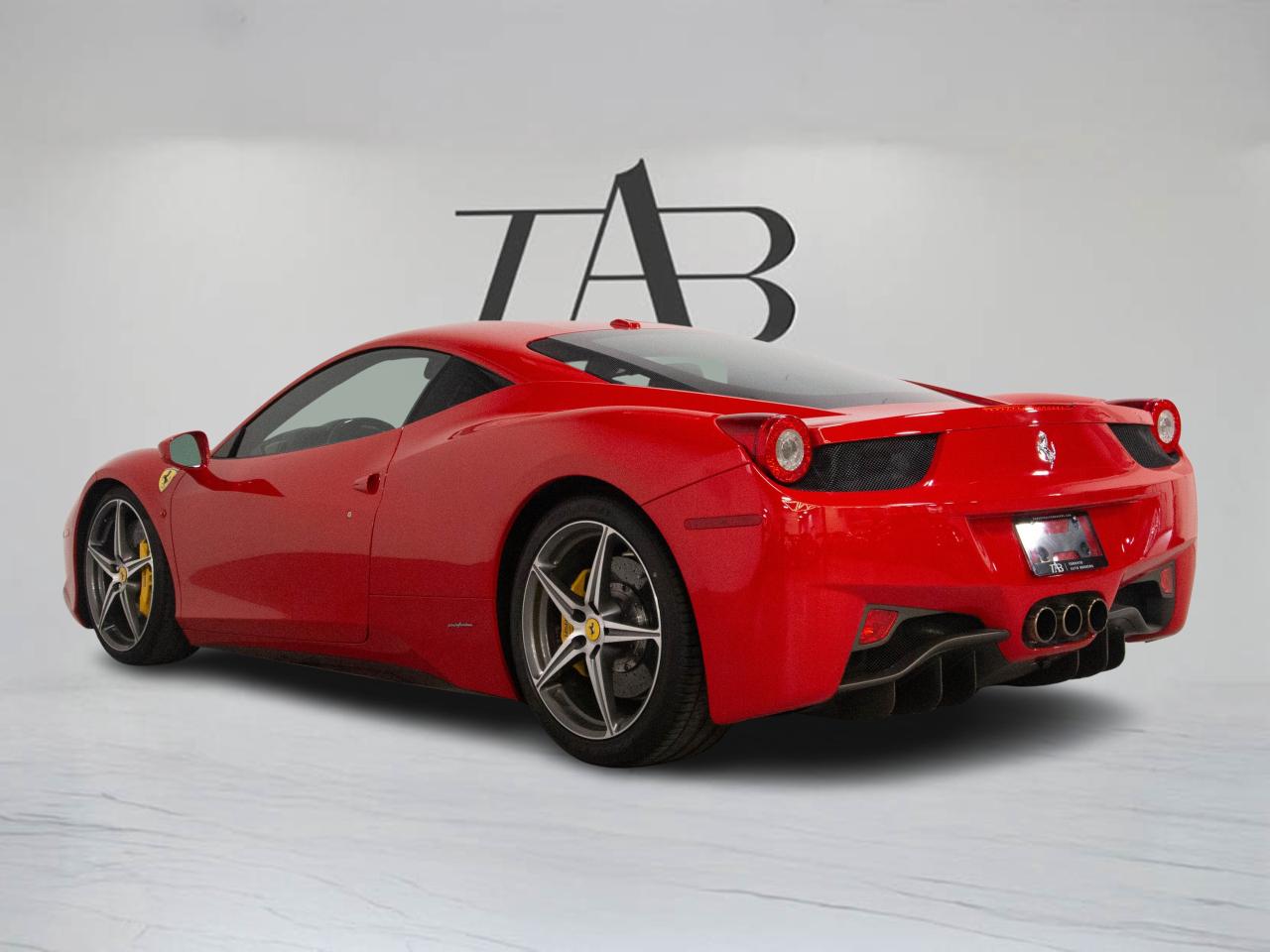 2010 Ferrari 458 ITALIA COUPE | 20"RIM | CARBON FIBRE PKG | BUCKET SEATS Photo