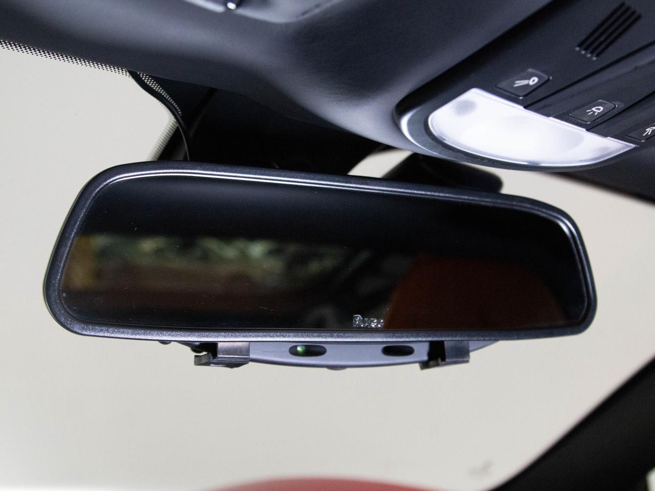 2010 Ferrari 458 ITALIA COUPE | 20"RIM | CARBON FIBRE PKG | BUCKET SEATS Photo