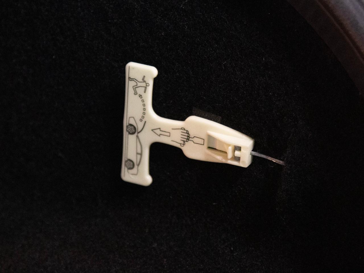 2010 Ferrari 458 ITALIA COUPE | 20"RIM | CARBON FIBRE PKG | BUCKET SEATS Photo