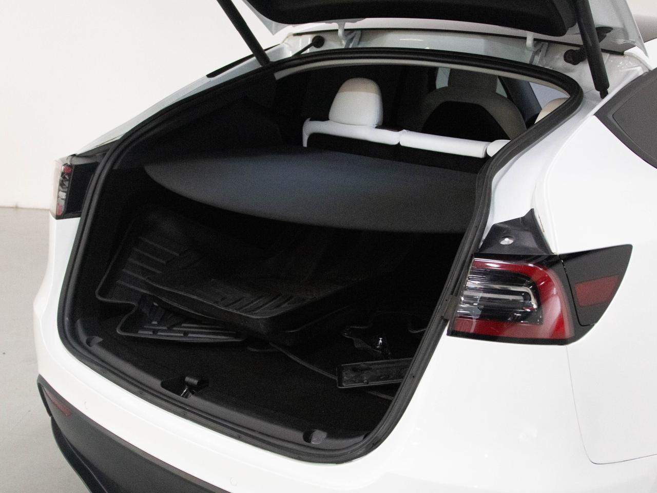 2022 Tesla Model Y LONG RANGE | FSD AUTOPILOT | 360 VIEW | 20"RIM Photo