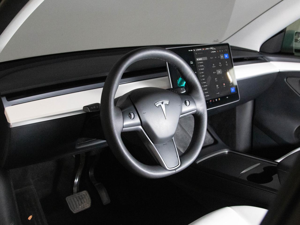 2022 Tesla Model Y LONG RANGE | FSD AUTOPILOT | 360 VIEW | 20"RIM Photo