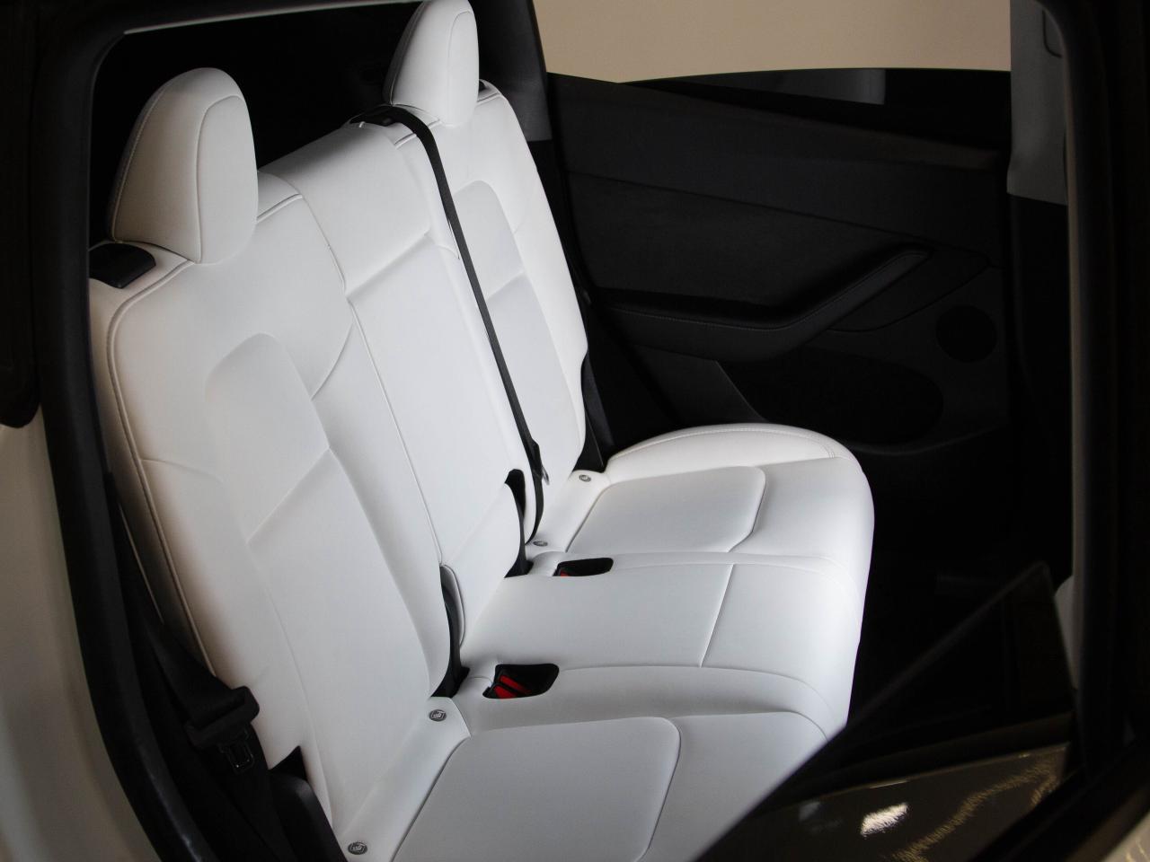 2022 Tesla Model Y LONG RANGE | FSD AUTOPILOT | 360 VIEW | 20"RIM Photo