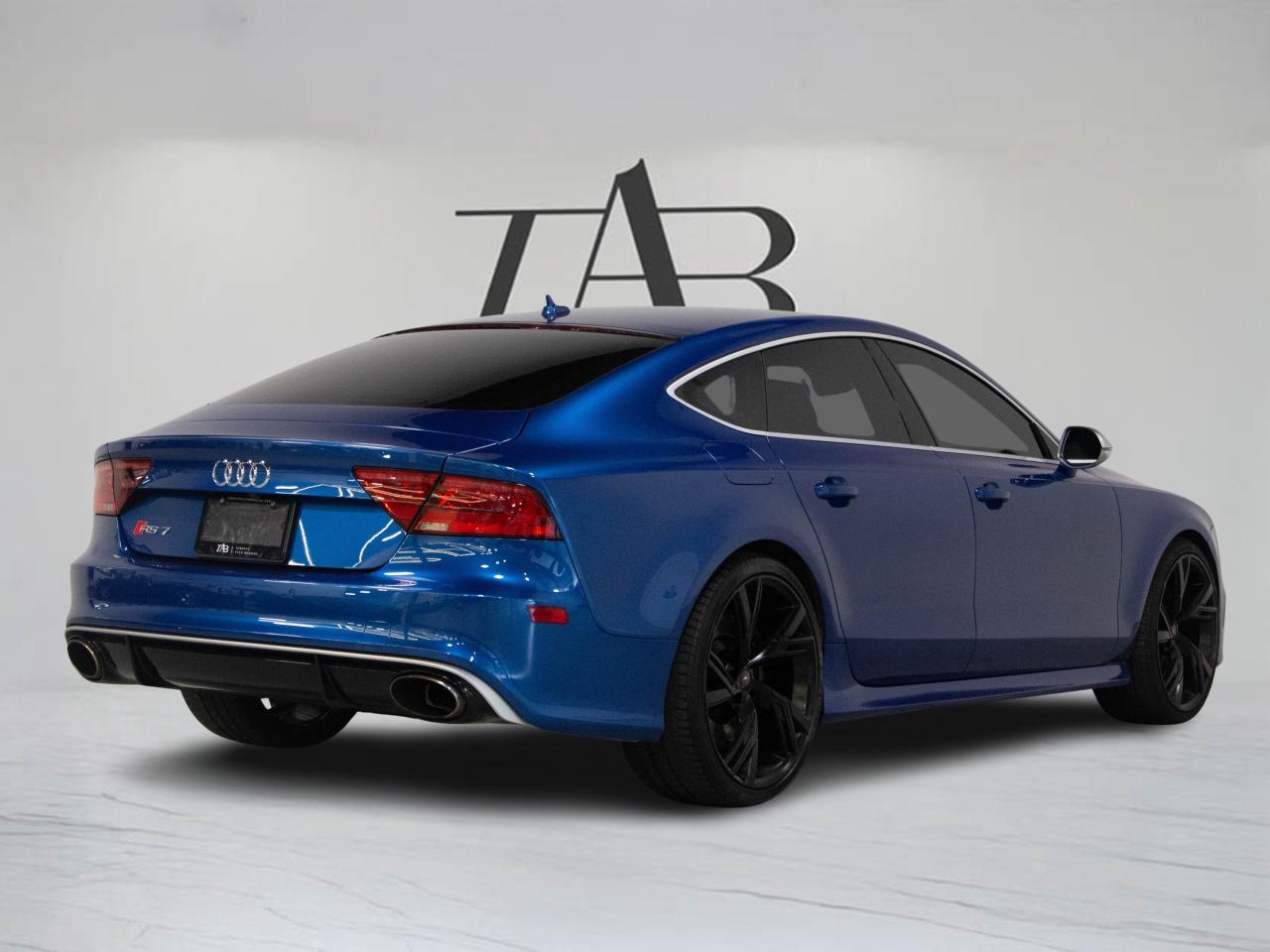 2015 Audi RS 7 B&O SOUND | 21" RIM | DIAMOND STITCH | REAR HEATED Photo3