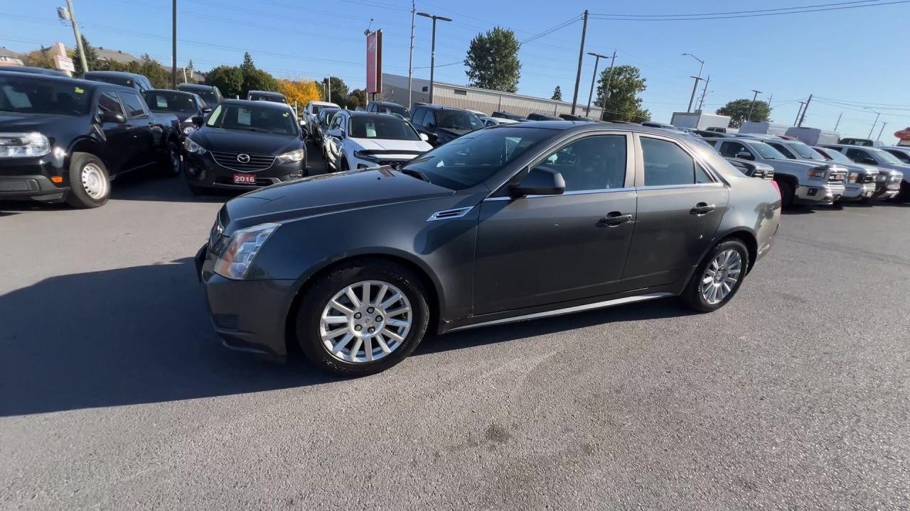 2010 Cadillac CTS AWD | SUPER LOW KMS | LEATHER | PANO ROOF | ALLOYS Photo3