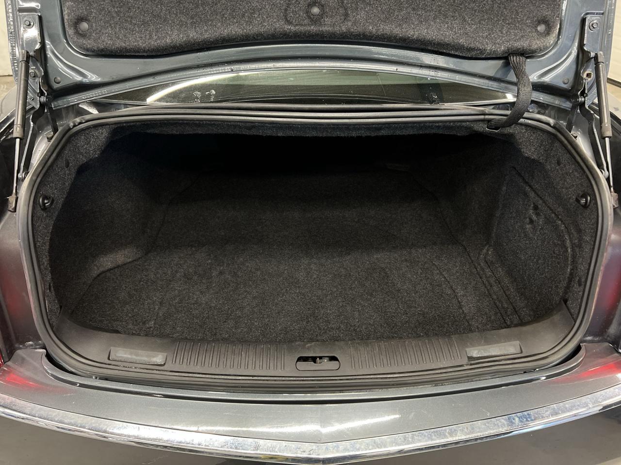 2010 Cadillac CTS AWD | SUPER LOW KMS | LEATHER | PANO ROOF | ALLOYS Photo