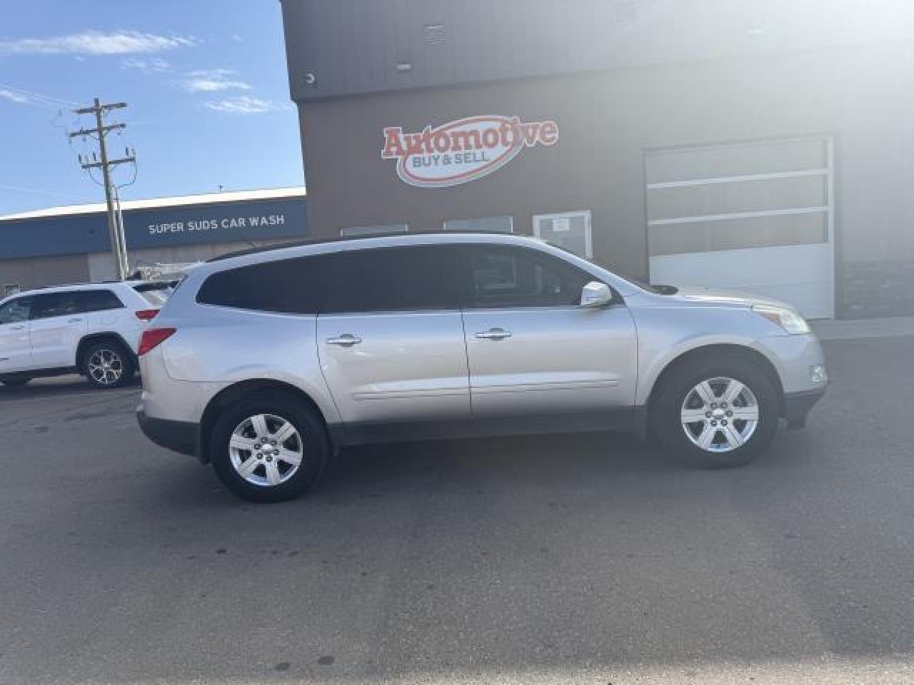 Used 2011 Chevrolet Traverse 2LT AWD for sale in Stettler, AB