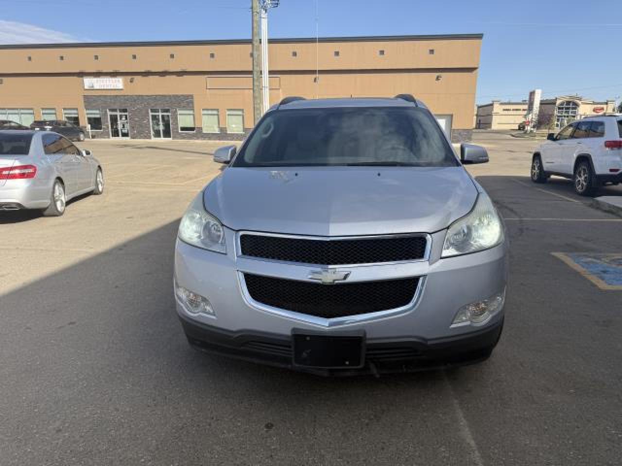 2011 Chevrolet Traverse 2LT AWD - Photo #7