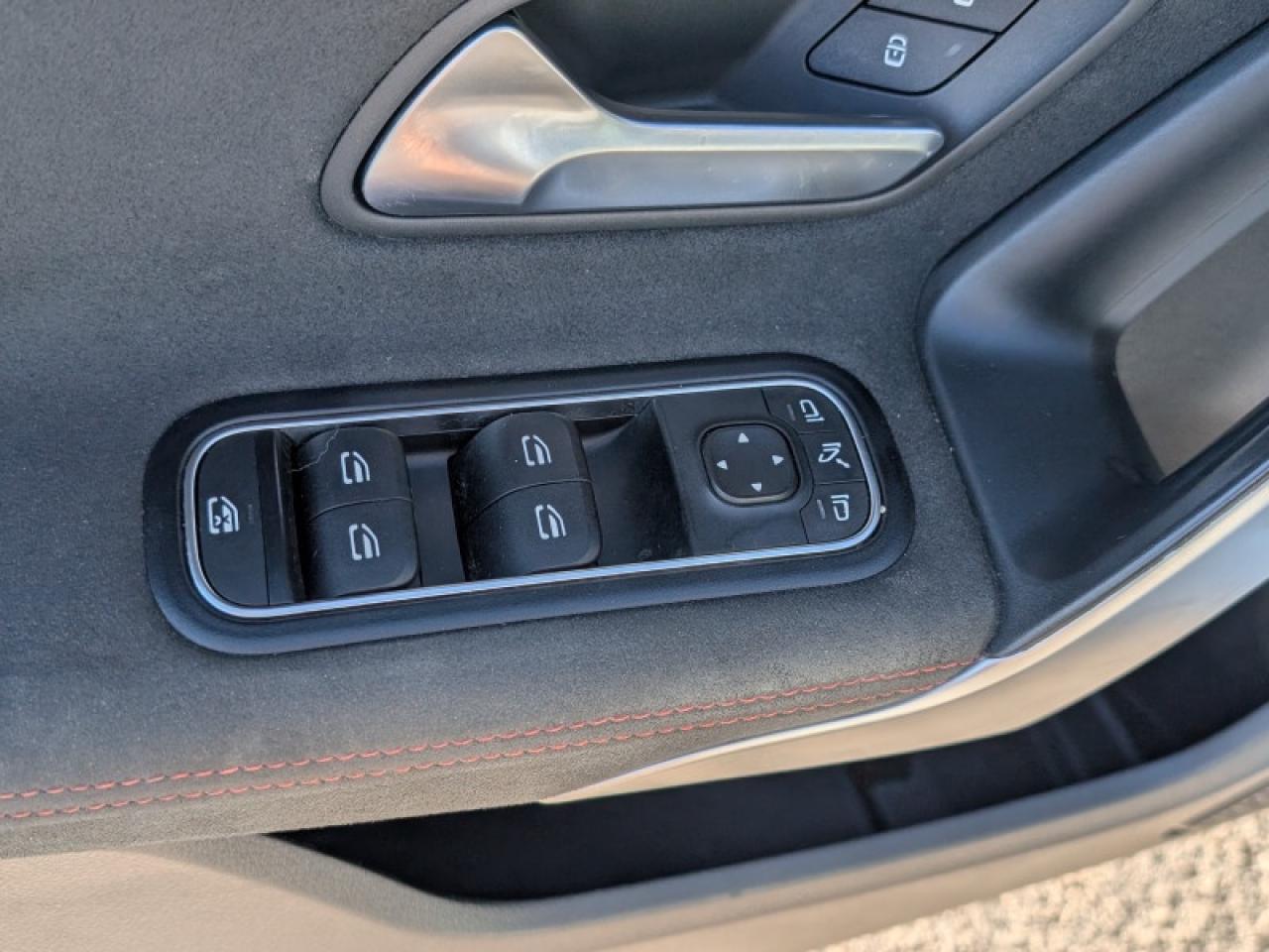 2019 Mercedes-Benz A A 220 4MATIC®  **LOW KMS - SUNROOF** Photo