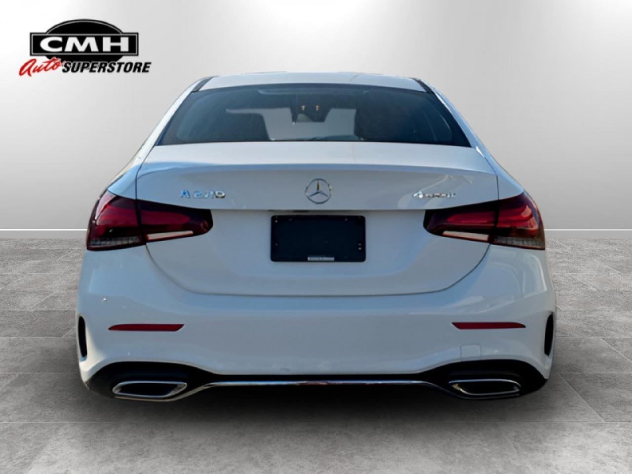 2019 Mercedes-Benz A A 220 4MATIC®  **LOW KMS - SUNROOF** Photo3