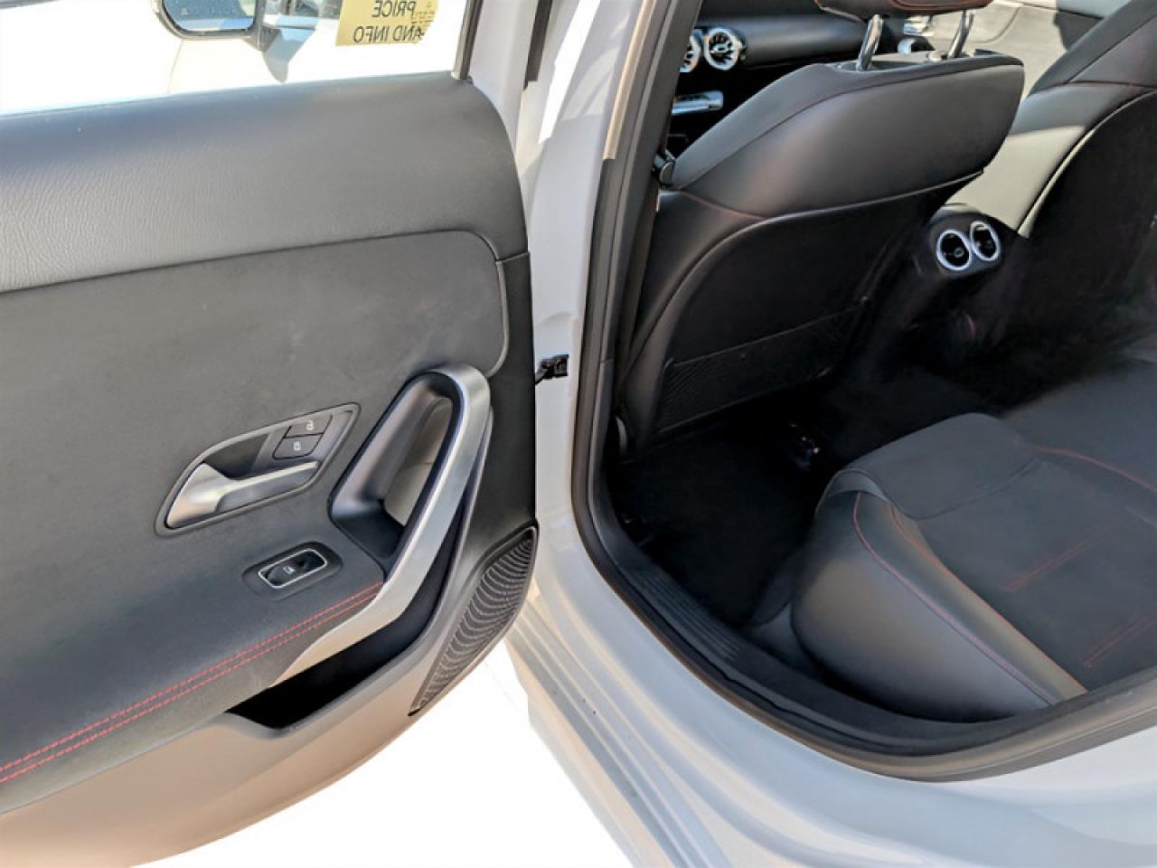 2019 Mercedes-Benz A A 220 4MATIC®  **LOW KMS - SUNROOF** Photo