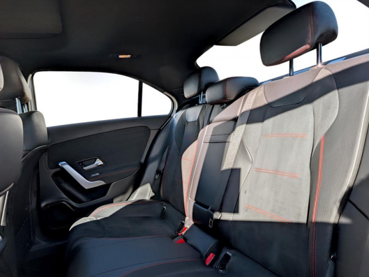 2019 Mercedes-Benz A A 220 4MATIC®  **LOW KMS - SUNROOF** Photo