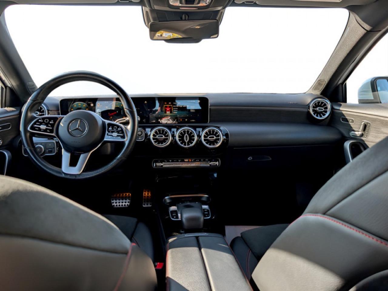 2019 Mercedes-Benz A A 220 4MATIC®  **LOW KMS - SUNROOF** Photo