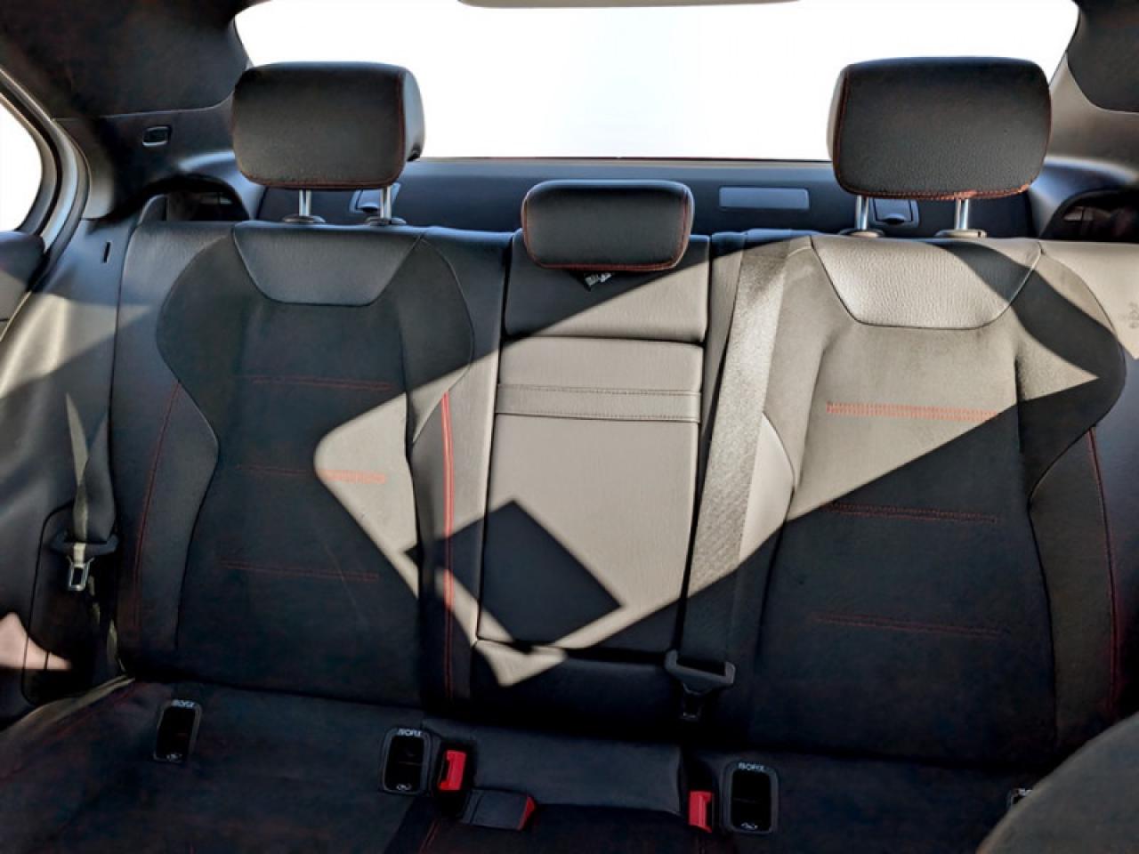 2019 Mercedes-Benz A A 220 4MATIC®  **LOW KMS - SUNROOF** Photo