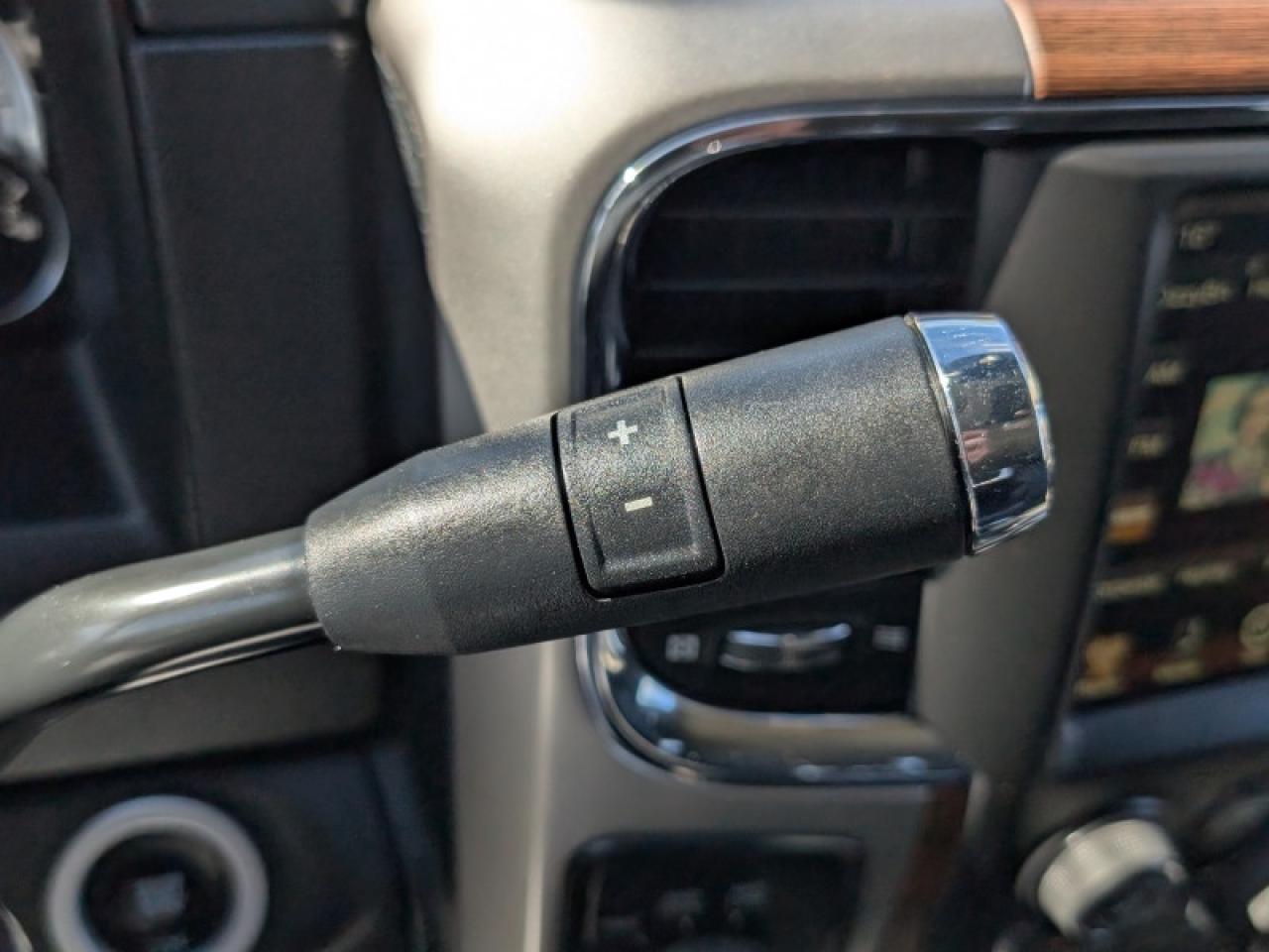 2017 RAM 2500 Laramie  **6.7L CUMMINS I6 TURBO DIESEL** Photo