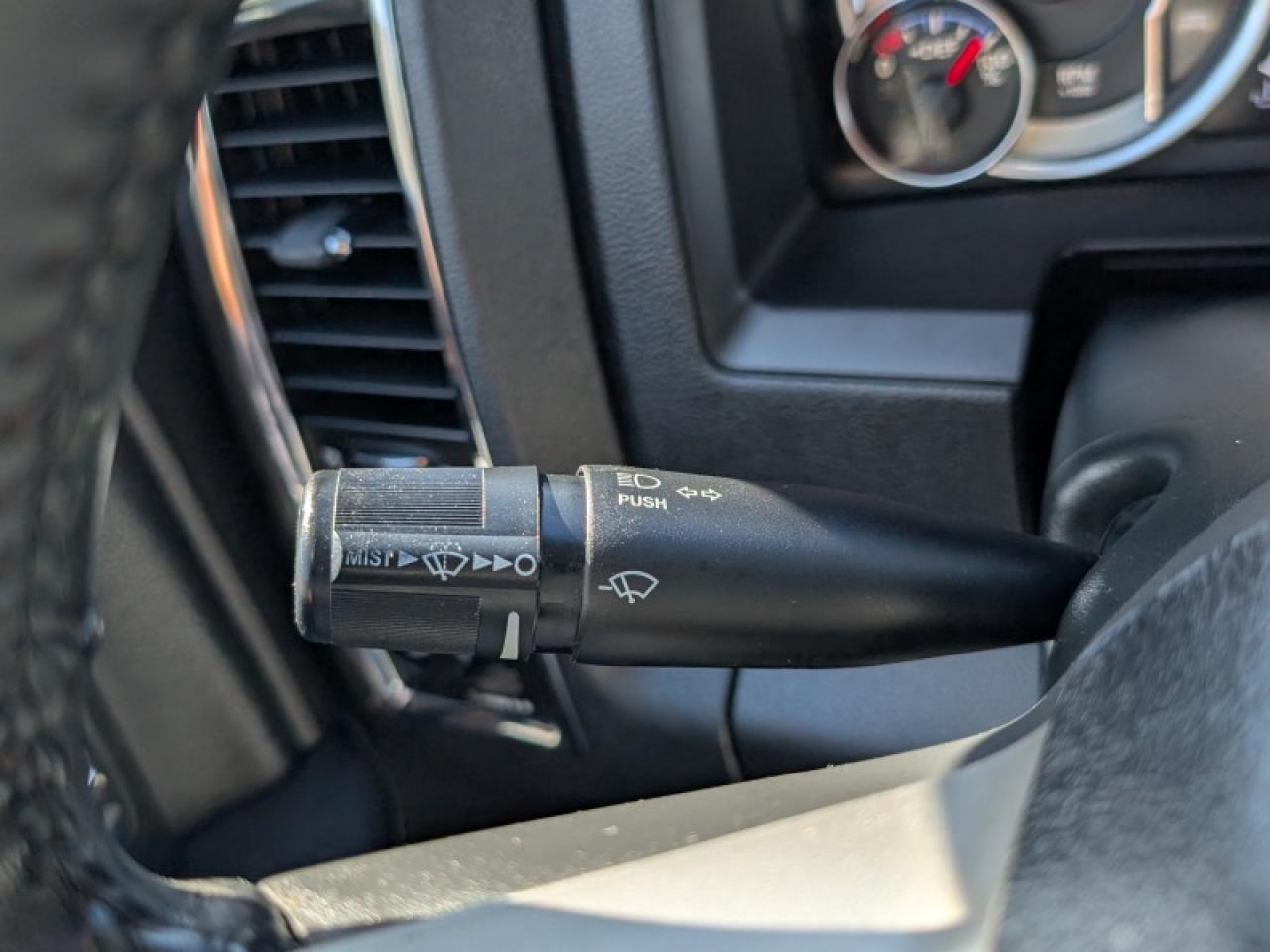 2017 RAM 2500 Laramie  **6.7L CUMMINS I6 TURBO DIESEL** Photo