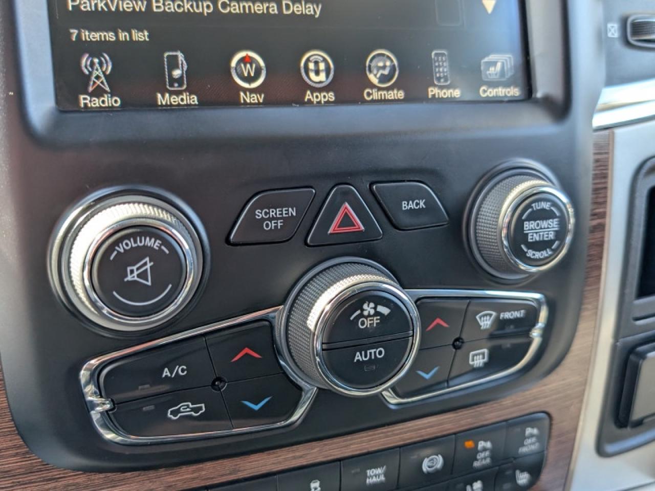 2017 RAM 2500 Laramie  **6.7L CUMMINS I6 TURBO DIESEL** Photo