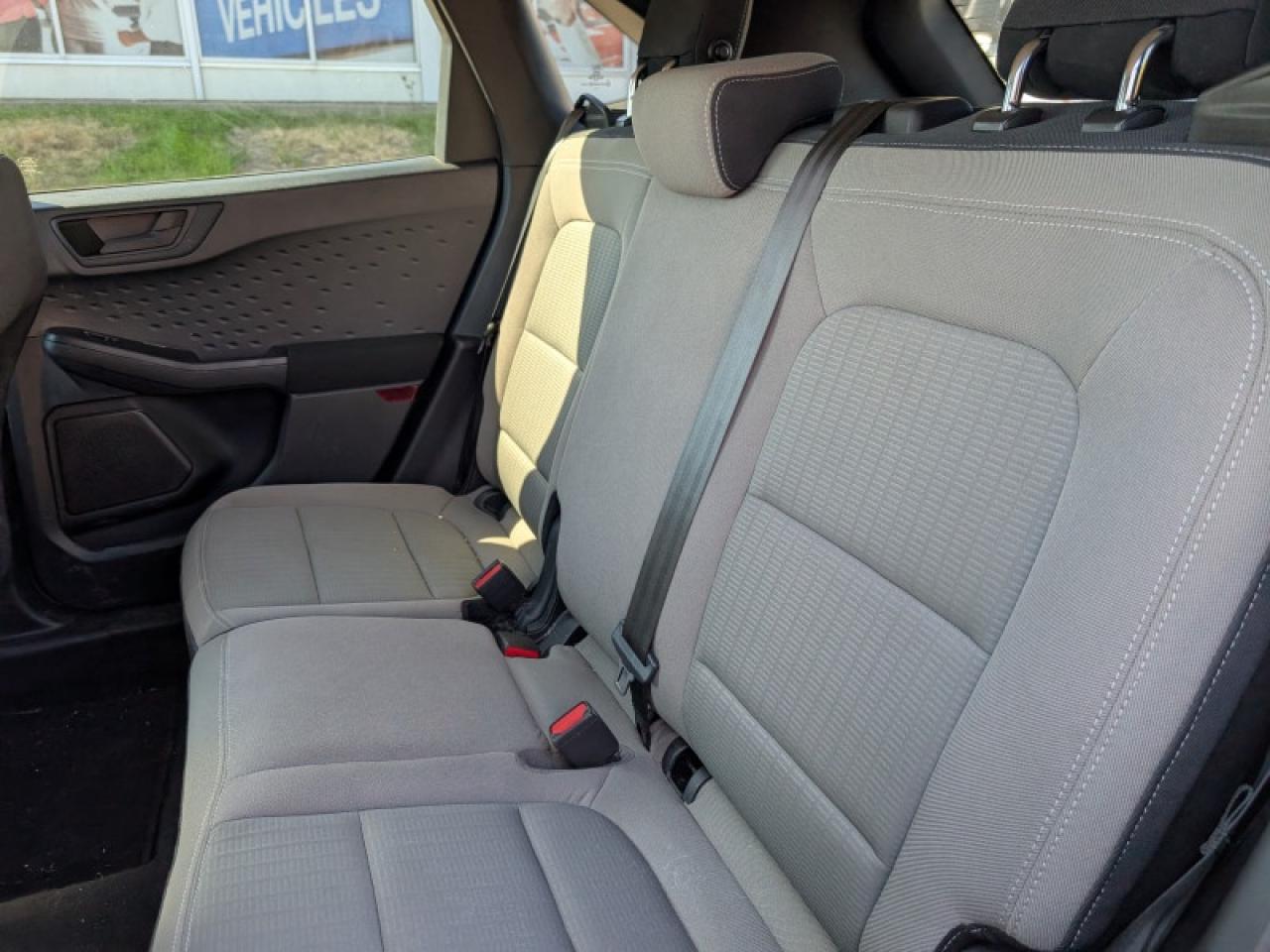 2020 Ford Escape S  **LOW KMS - 1 OWNER** Photo