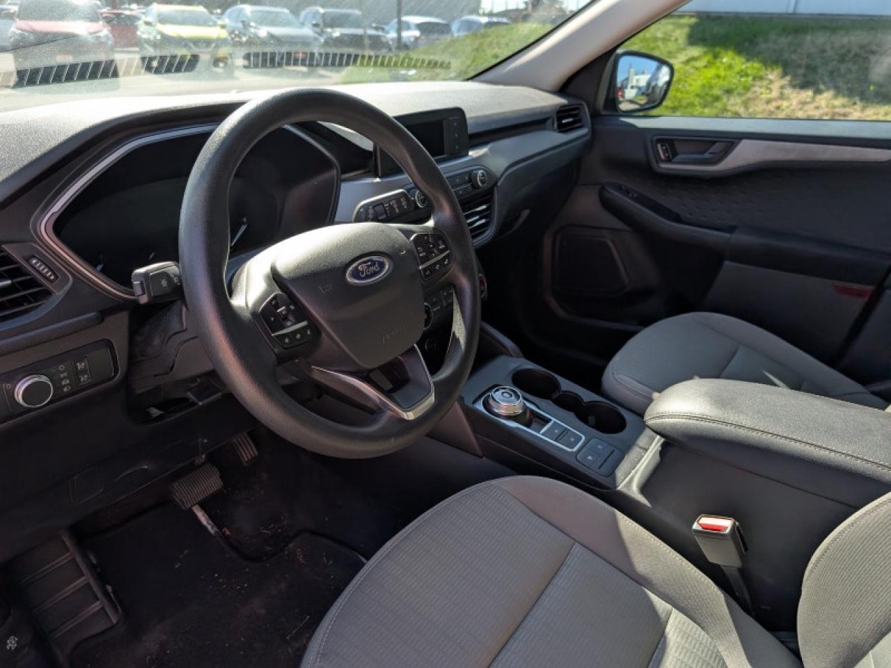2020 Ford Escape S  **LOW KMS - 1 OWNER** Photo
