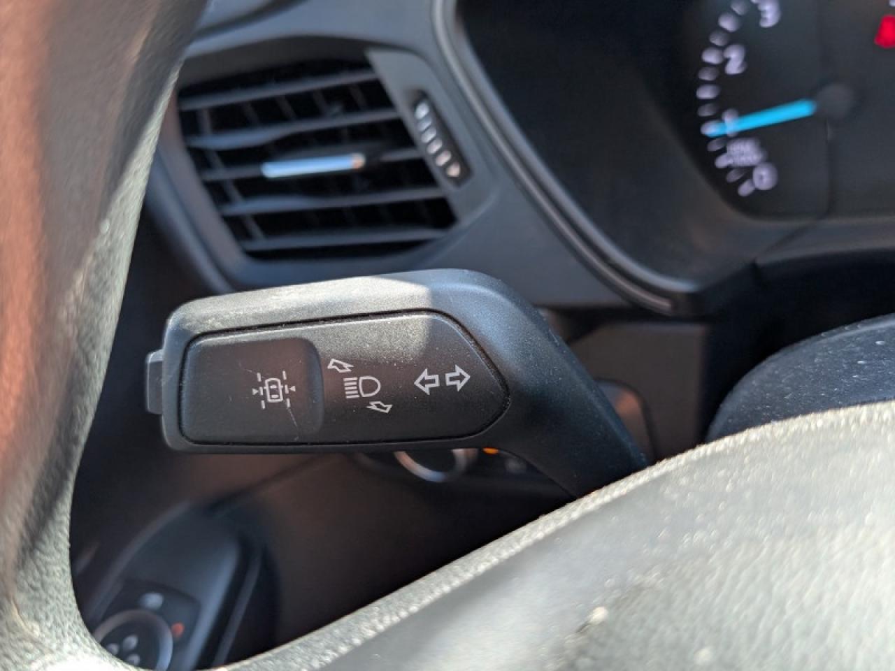 2020 Ford Escape S  **LOW KMS - 1 OWNER** Photo