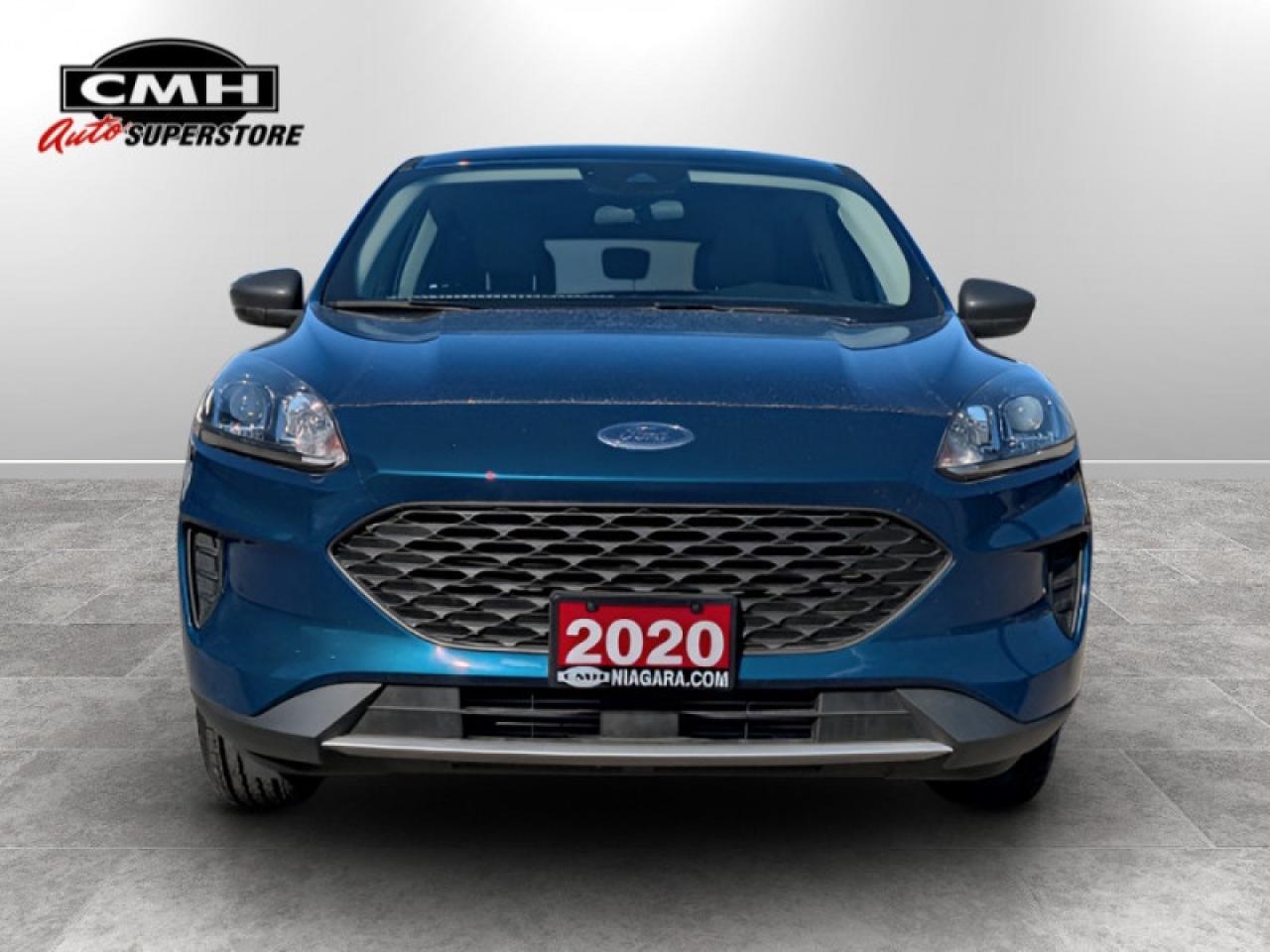 2020 Ford Escape S  **LOW KMS - 1 OWNER** Photo