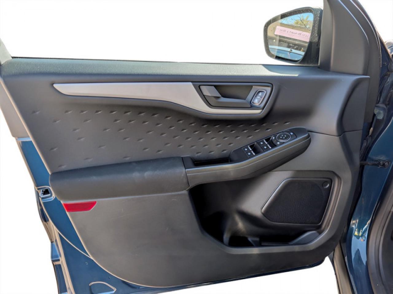 2020 Ford Escape S  **LOW KMS - 1 OWNER** Photo