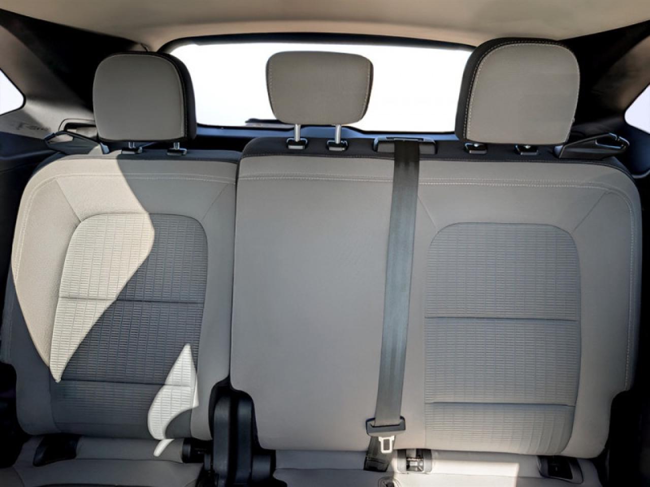 2020 Ford Escape S  **LOW KMS - 1 OWNER** Photo