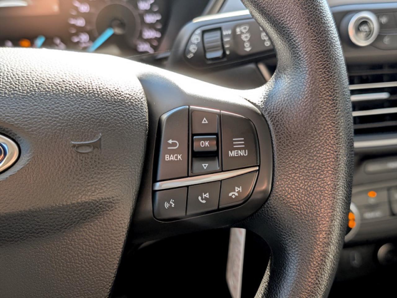 2020 Ford Escape S  **LOW KMS - 1 OWNER** Photo