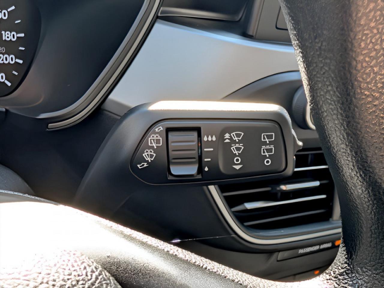 2020 Ford Escape S  **LOW KMS - 1 OWNER** Photo